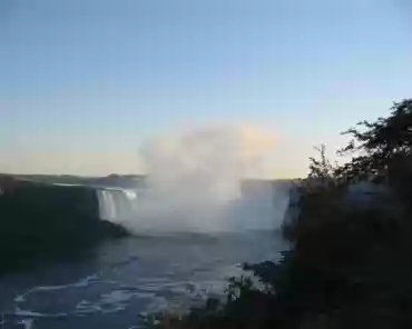 img_0788 The horseshoe Falls, from Canada.