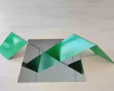 IMG_20191212_144057 Serge Tousignant, Green pincers, enamelled steel and polished stainless steel, 1967.