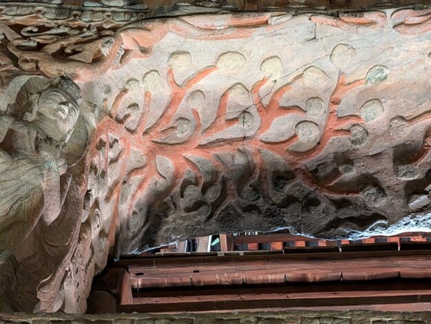 Buddha cave