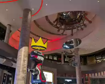 PXL_20241109_042353422