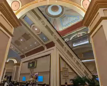 PXL_20241109_032417025