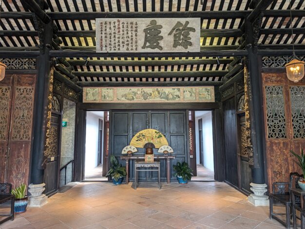 Mandarin's house