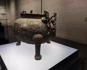 PXL_20241110_070322646 Marquis Yi of Zeng (5th century BCE) was the ruler of the vassal state of Zeng, part of the Zhou empire. His tomb was discovered in 1978 and 15000 artefacts...
