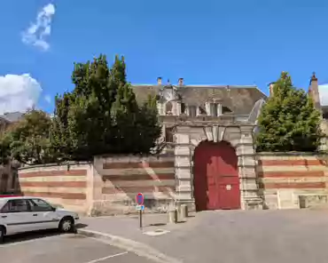 PXL_20240825_100944516