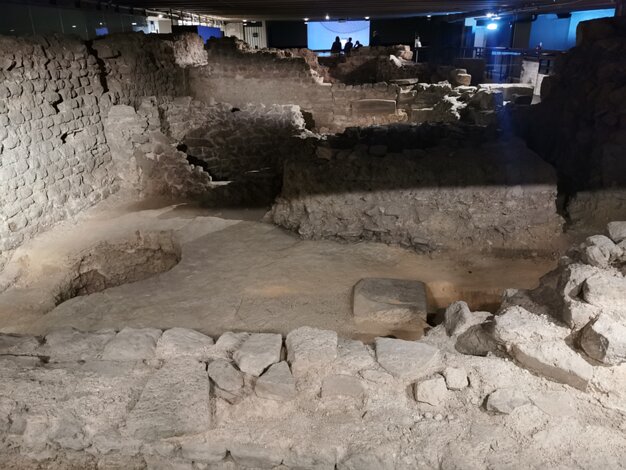 Crypt