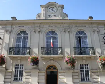 IMG_8010 Bagneux townhall.