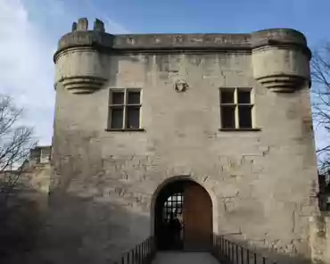083 Chatelet: connection between the fortified wall and the bridge, the only way to get on the bridge from Avignon.