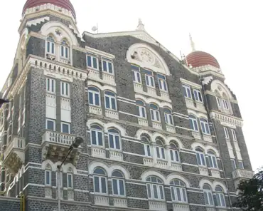 IMG_0448 Taj Hotel, built in 1903 by a rich industry owner (Tata).