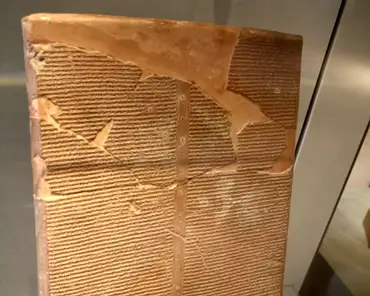 IMG_0405 Assyrian king Sargon II's 8th campaign, 714 BC. The 430-lines tablet tells the story of Sargon's expedition against the people of Northwest Iran, and the...