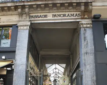 IMG_0485 Passage des panoramas, built in 1800. It was the first public area of Paris to be lit with gas in 1817.